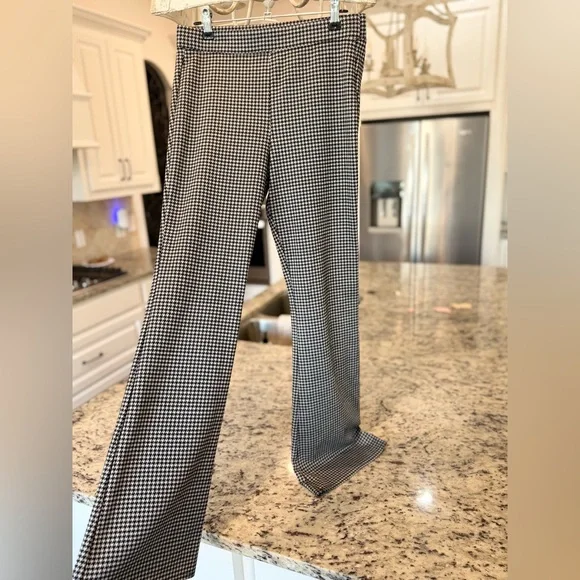 Abercrombie Kids Black and White Houndstooth Flare Trousers - Picture 4 of 5